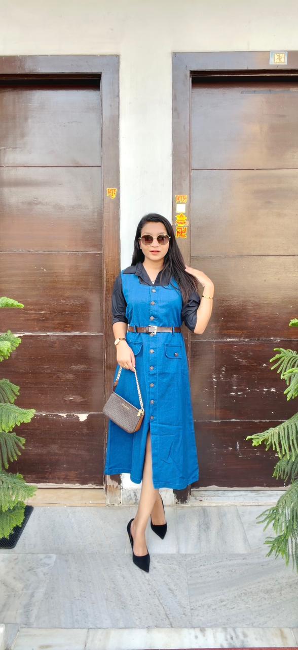 DENIM DRESS WITH BELT